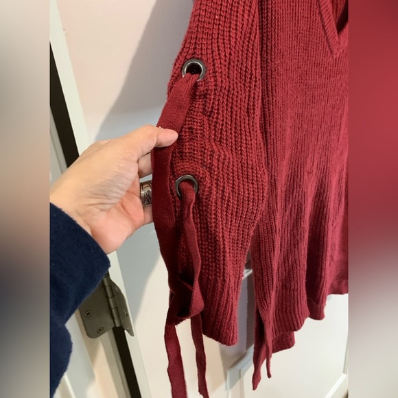 Maroon Medium Women’s Sweater, boho style, Preloved in great condition. P2P 20 - Picture 4 of 5